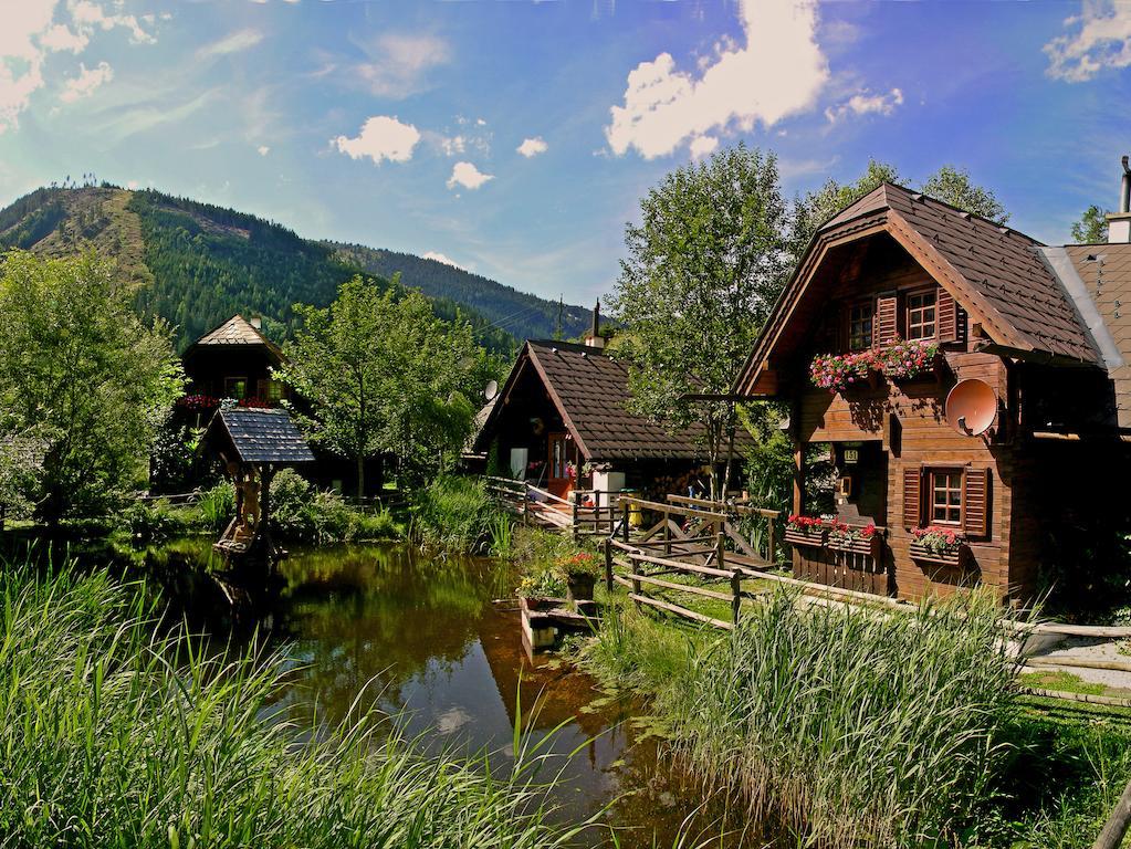 Hotel Ferienhaus Bettina Rassis Feriendorf Donnersbachwald Exteriér fotografie